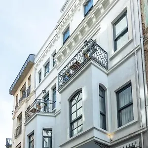 Daire N Beyoğlu, İstanbul